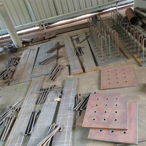 有哪些其他因素会影响扬州预埋件位置的确定？